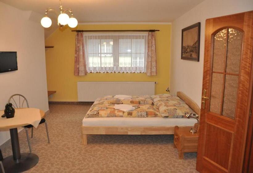 بنسيون Apartmány Florian