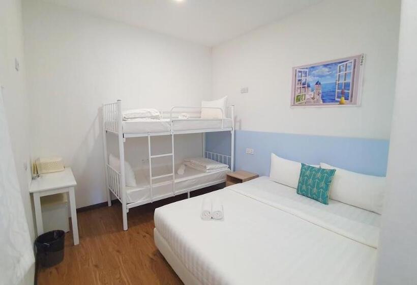 הוסטל Ocean House