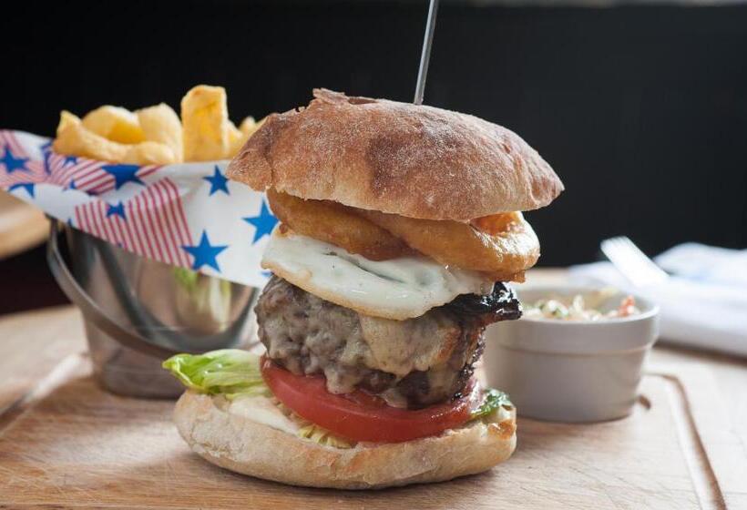 호스텔 The Hare And Hounds, Levens