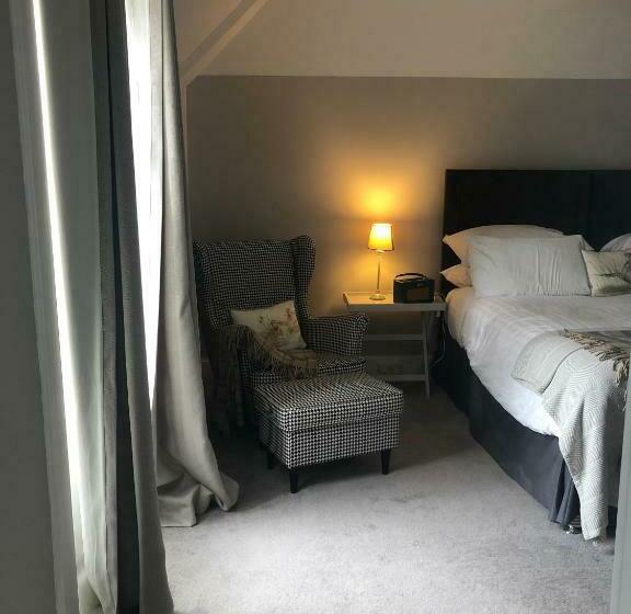 فندق صغير The Inn At Loch Tummel