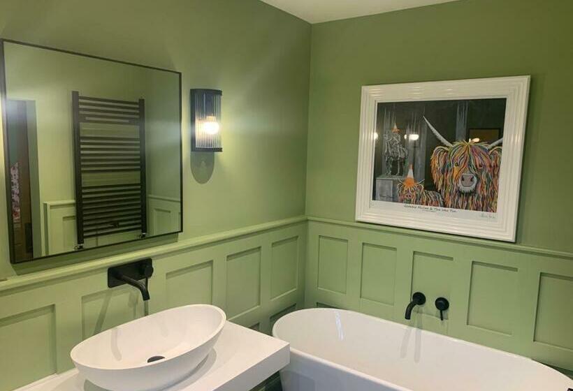 Общежитие The Inn At Loch Tummel