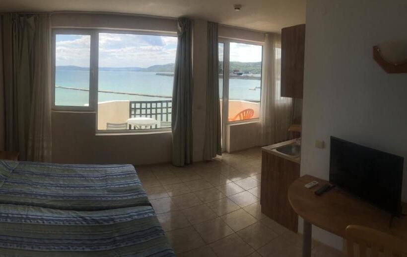 فندق Oasis   Beach Access