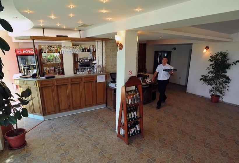 فندق Oasis   Beach Access