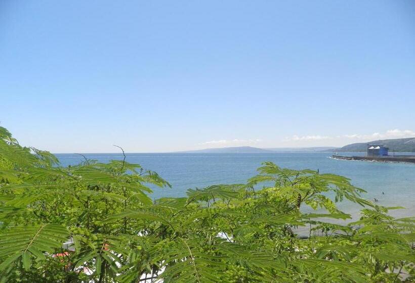 فندق Oasis   Beach Access