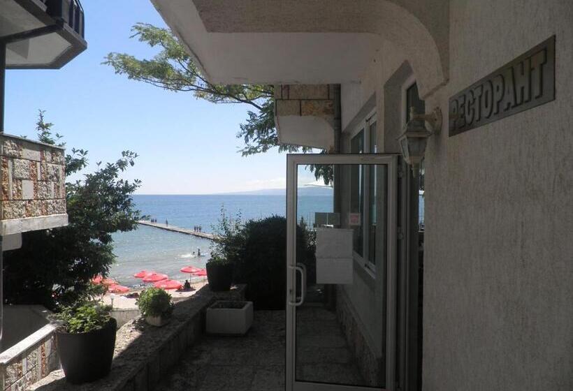 فندق Oasis   Beach Access