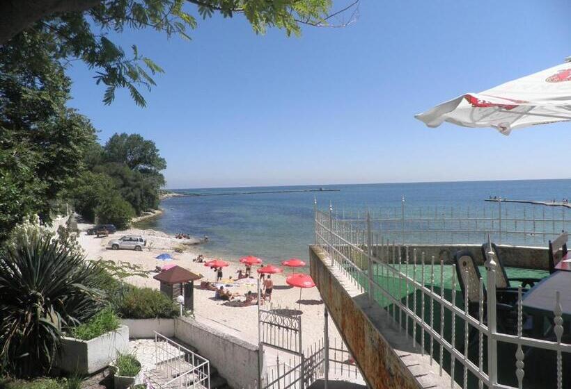 فندق Oasis   Beach Access