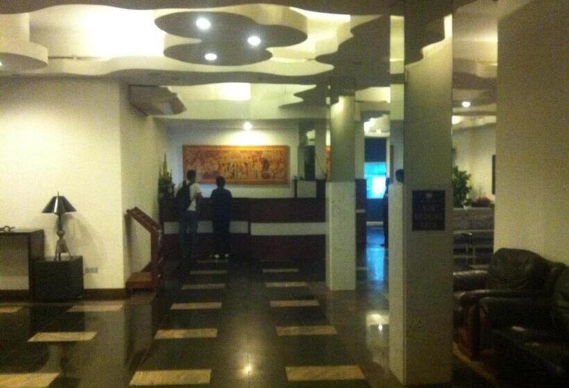 Отель Peradeniya Rest House