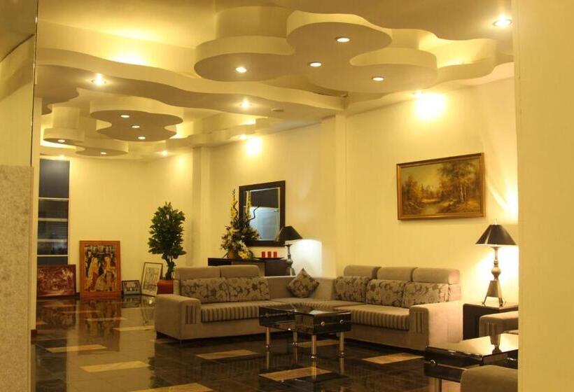 Отель Peradeniya Rest House