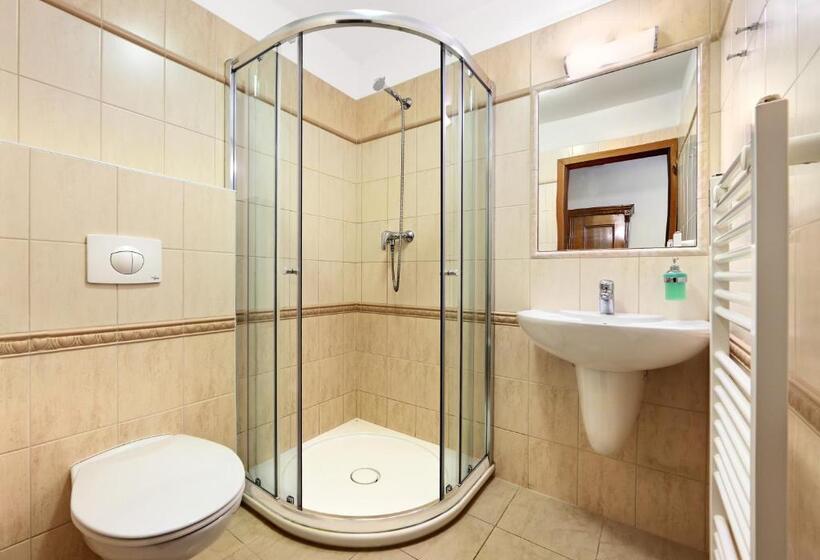 膳宿费 Penzion Prelat