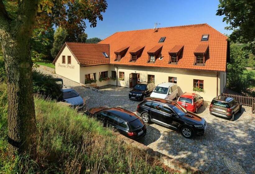 膳宿费 Penzion Prelat