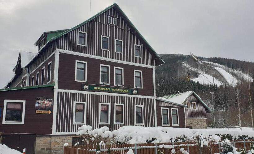 بنسيون Penzion Varšavjanka