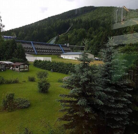 بنسيون Penzion Varšavjanka