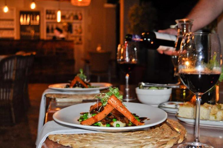 پانسیون Thorntree Country Lodge