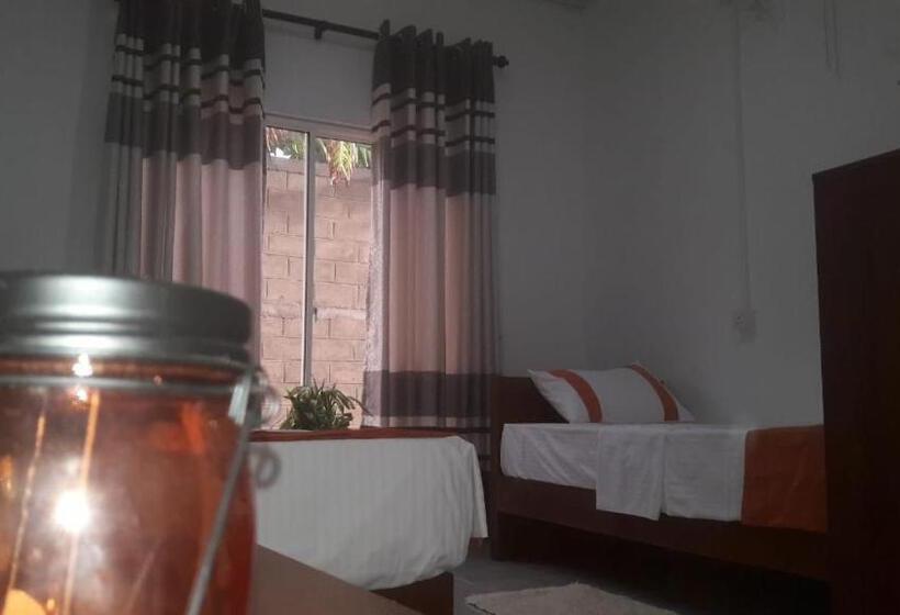 ペンション Wind Force Academy Kalpitiya