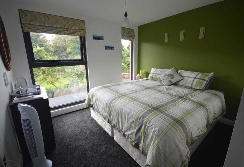 Aotearoa Southport Bed And Breakfast