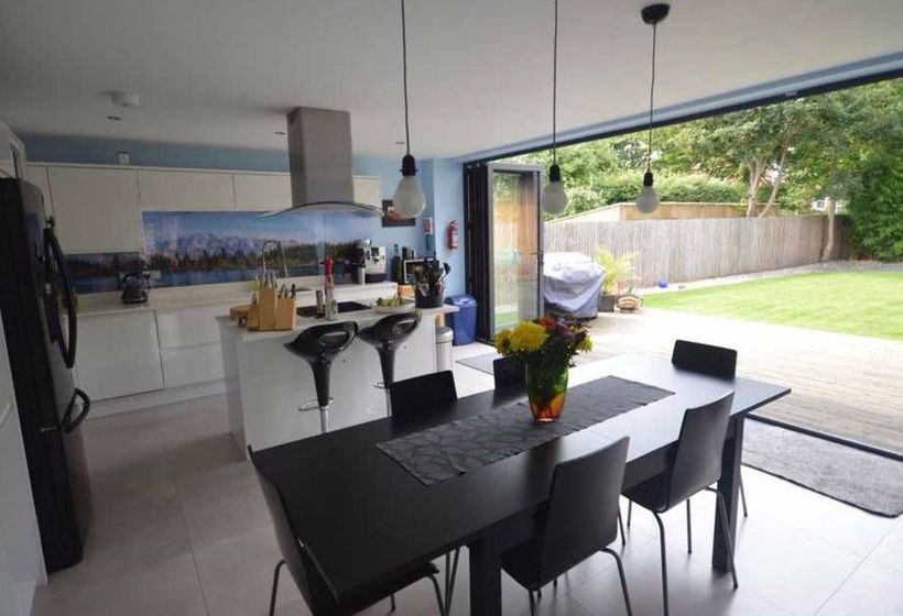 Aotearoa Southport Bed And Breakfast