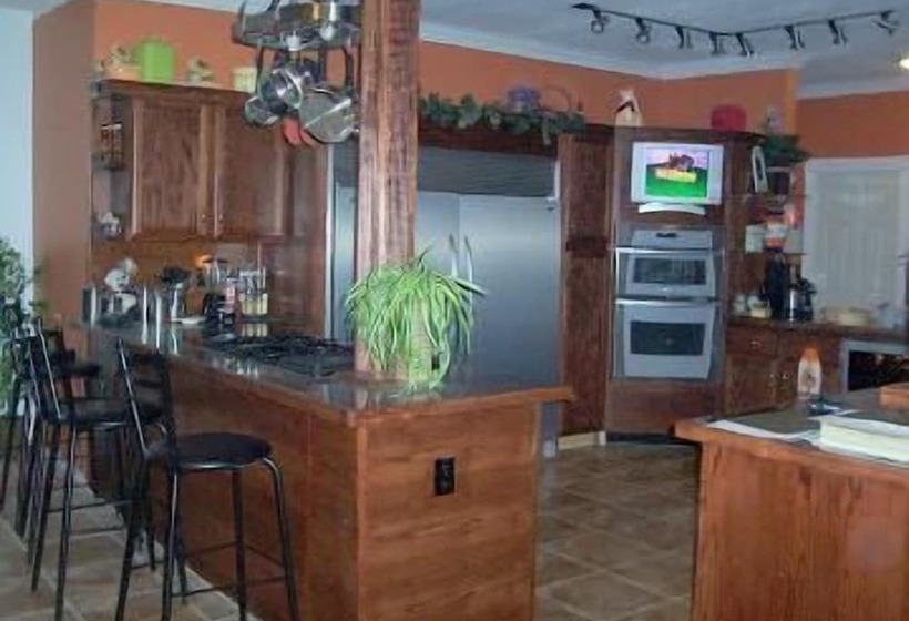 민박 Brookside Inn At Laurens