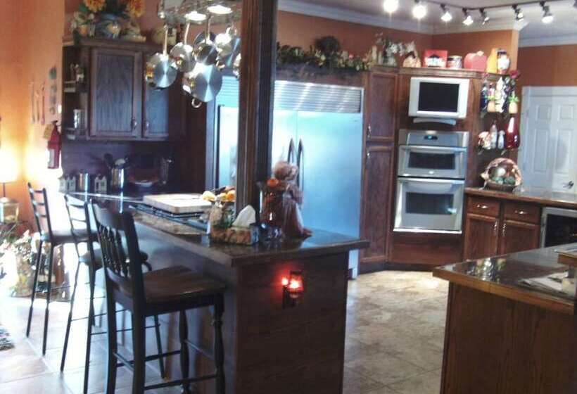 민박 Brookside Inn At Laurens