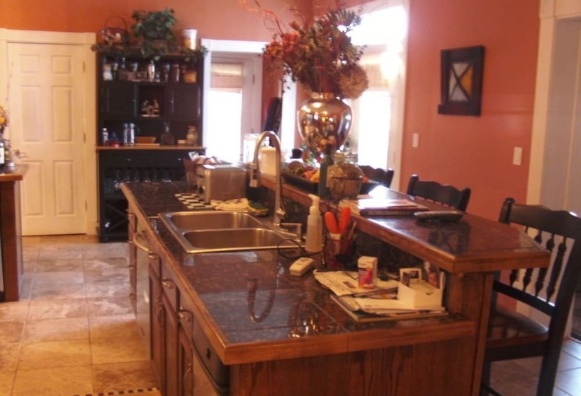 민박 Brookside Inn At Laurens