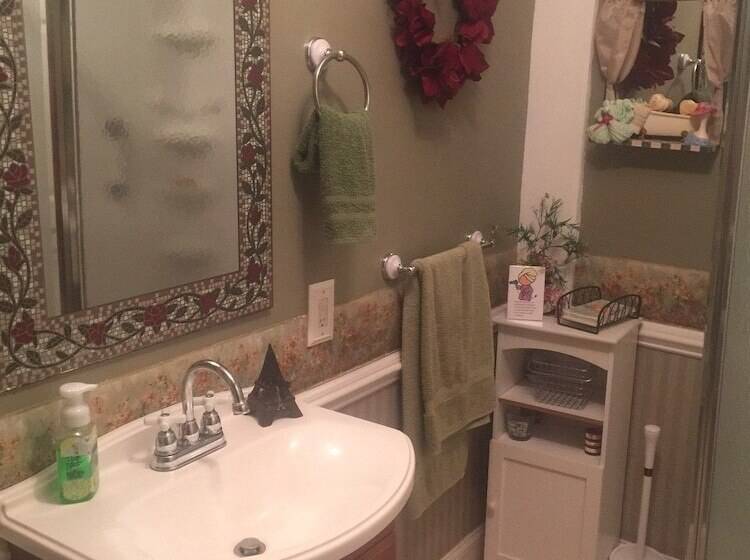 민박 Brookside Inn At Laurens