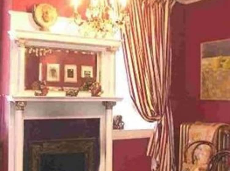 مبيت وإفطار Elkhorn Inn & Theatre