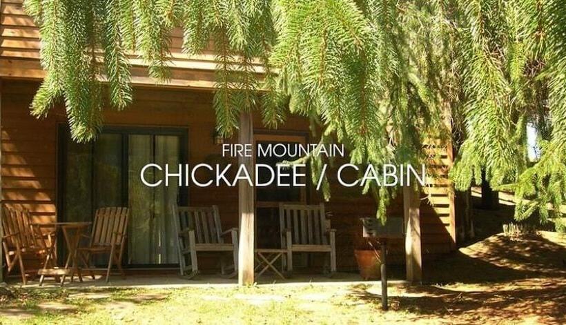 住宿加早餐 Fire Mountain Resort