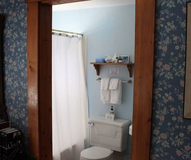 مبيت وإفطار Follansbee Inn