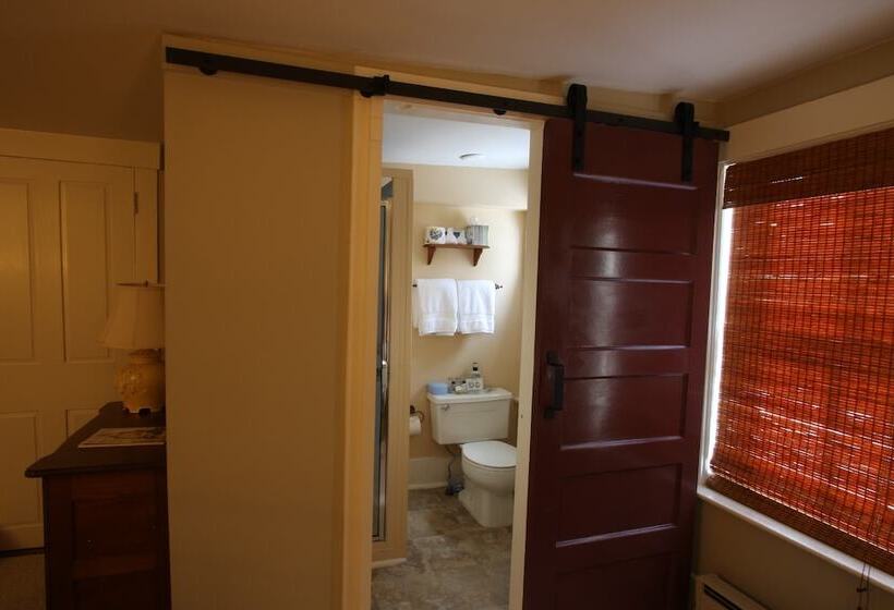 مبيت وإفطار Follansbee Inn