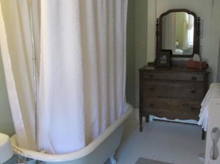 مبيت وإفطار Follansbee Inn