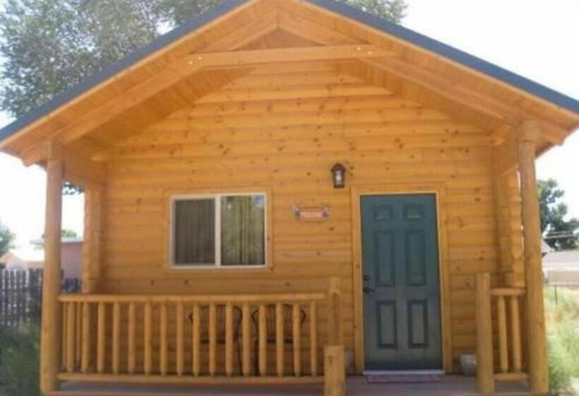 مبيت وإفطار Pine Tree Inn