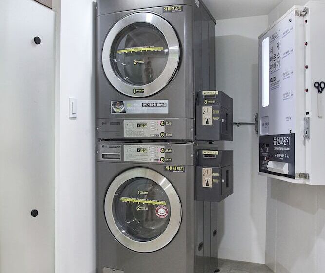 Creto Hotel Myeongdong