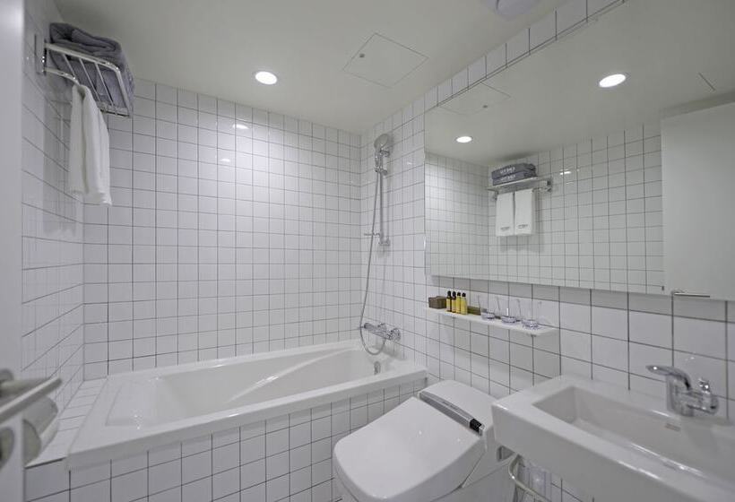 Creto Hotel Myeongdong