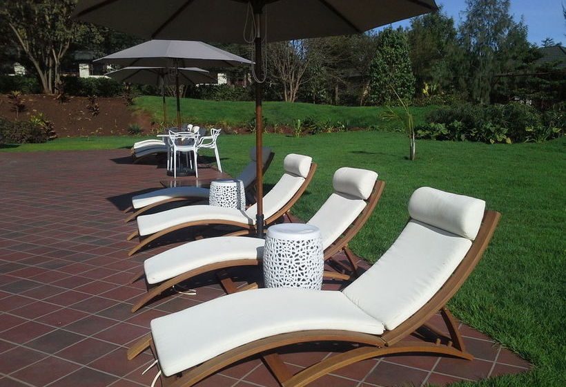 فندق Acacia Farm Lodge