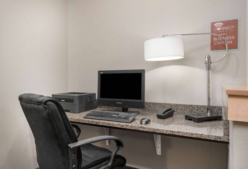 בית מלון כפרי Americinn By Wyndham Hartford Sd