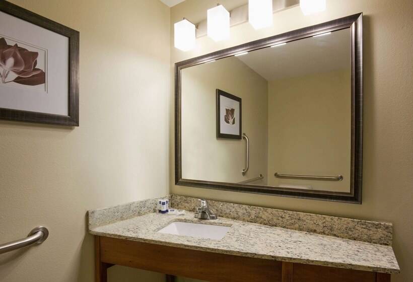 בית מלון כפרי Americinn By Wyndham Hartford Sd