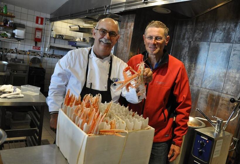 בית מלון כפרי Bryggan Fjallbacka