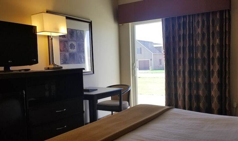 בית מלון כפרי Cobblestone Inn & Suites  Lake View