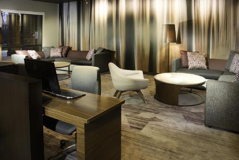 فندق Courtyard Largo Medical Center Drive