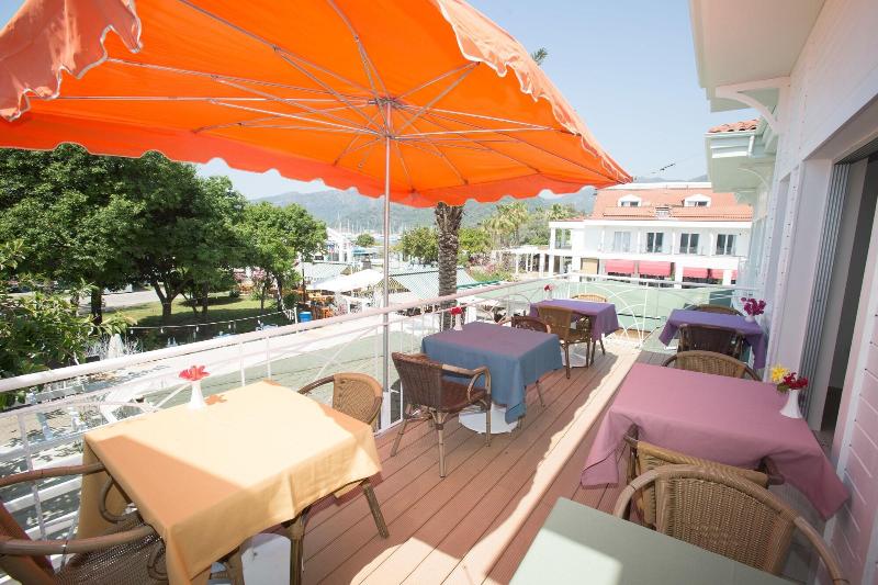 酒店 Dedeminn Marina