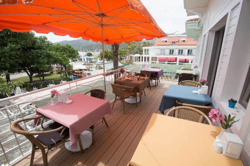 酒店 Dedeminn Marina