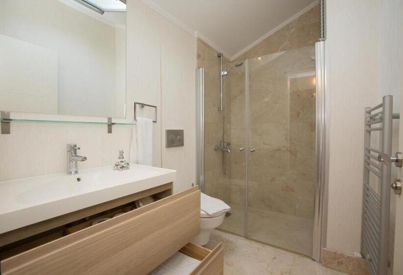 酒店 Dedeminn Marina