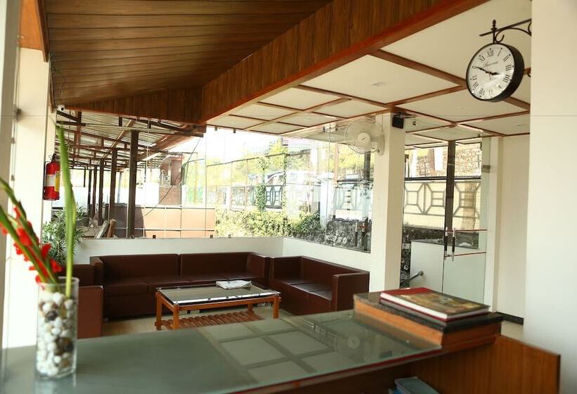 בית מלון כפרי Devlok Primal