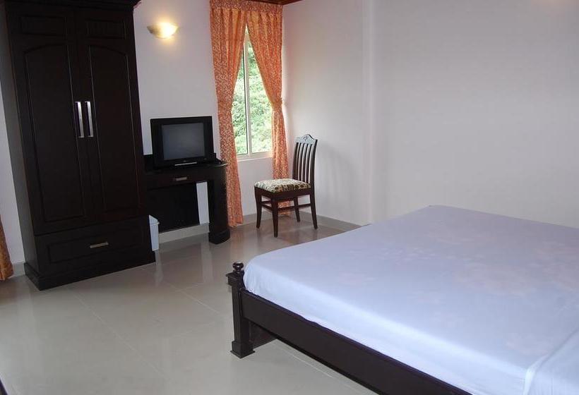 فندق Emerald Inn