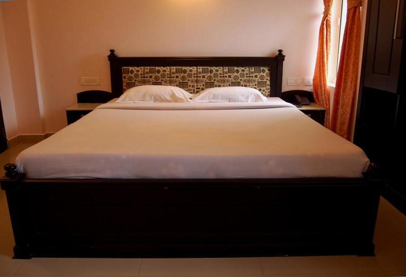 فندق Emerald Inn