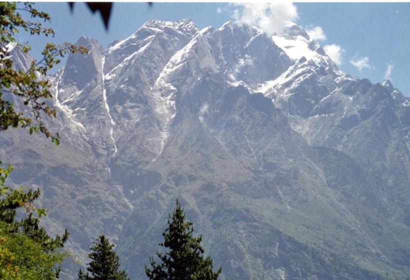 فندق Emerald Inn