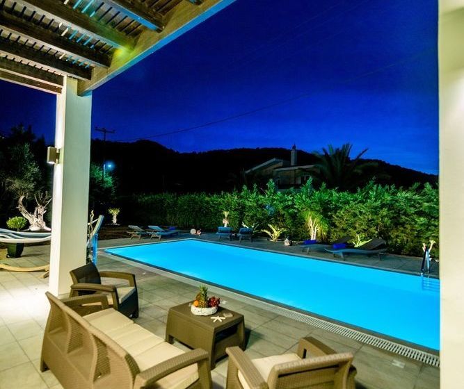 酒店 Filerimos Oasis Villa