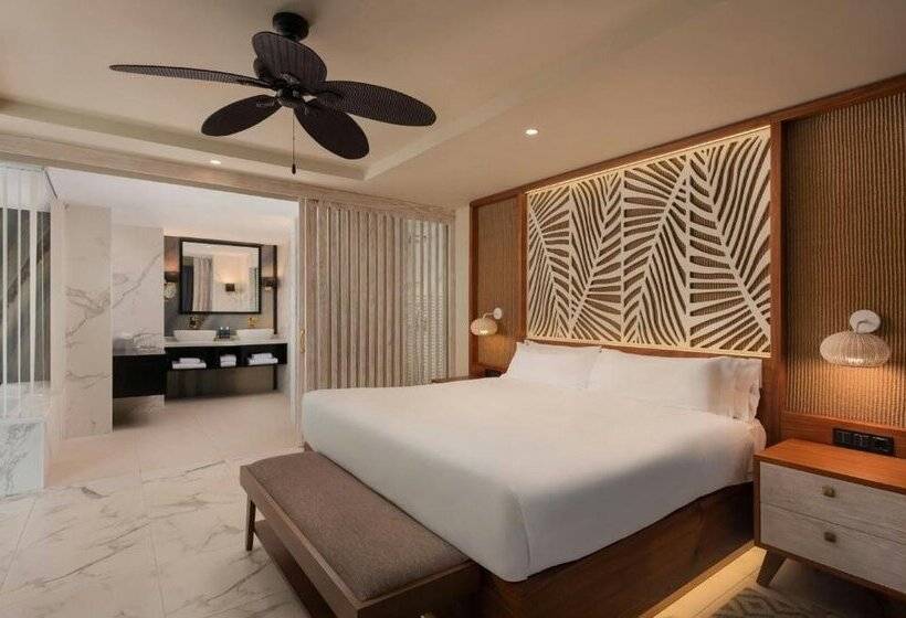 هتل Four Points by Sheraton Costa Blanca Resort