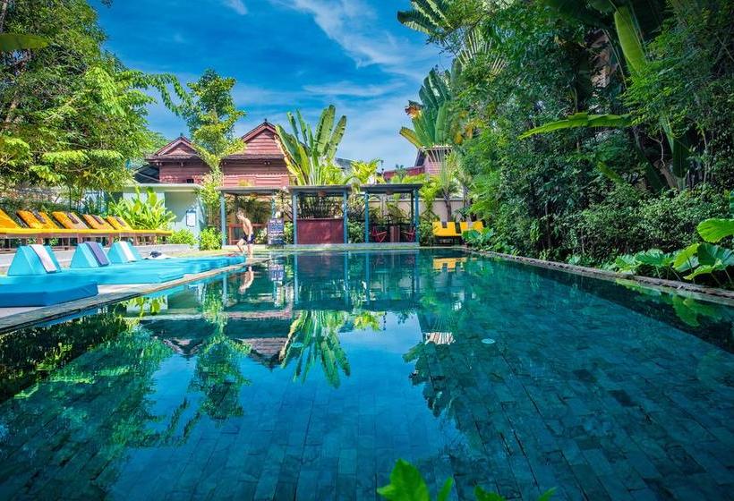 هتل Eocambo Village