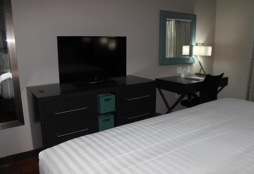فندق Holiday Inn Express Shawnee, An Ihg
