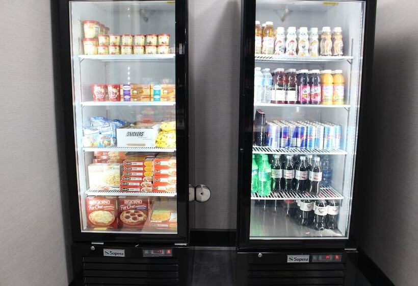 فندق Holiday Inn Express Shawnee, An Ihg